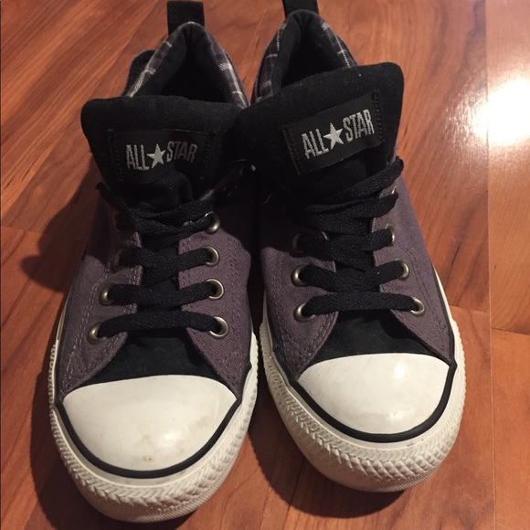 Converse - Picture 1 of 4